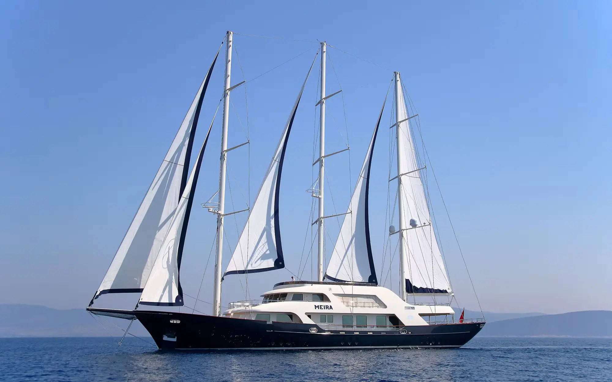 MEIRA yacht for charter