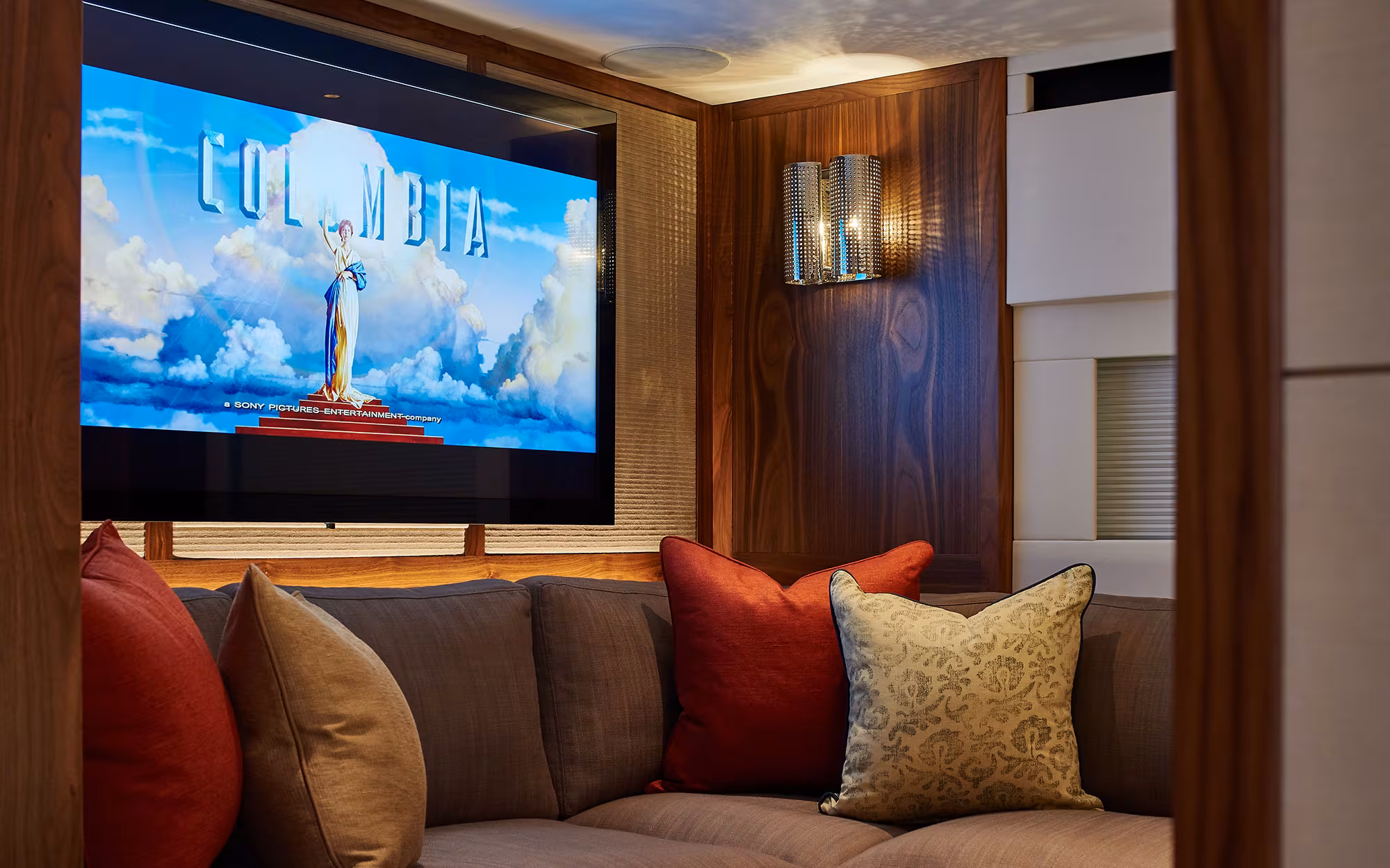 Archelon for charter